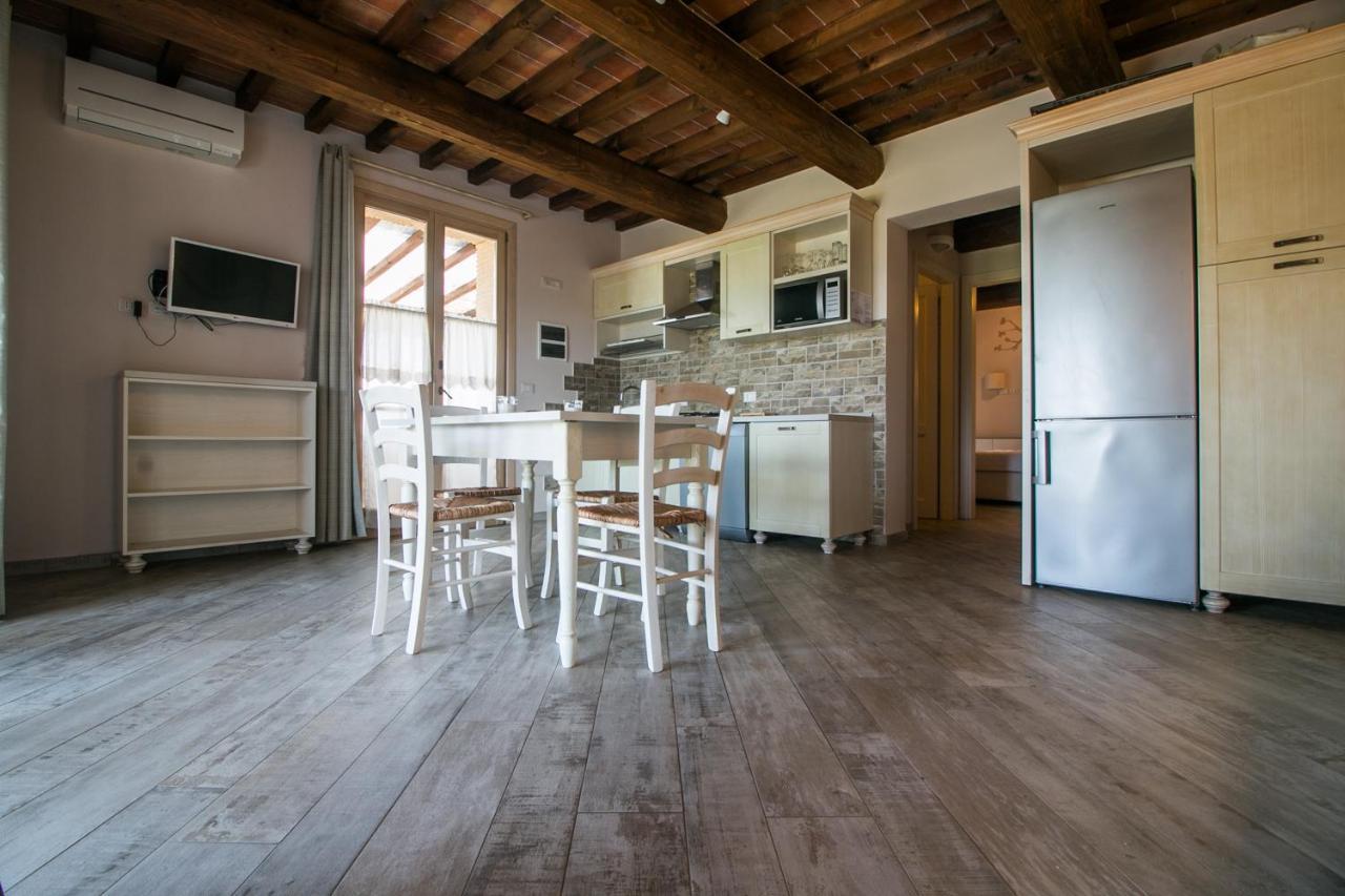 Aparthotel Fattoria Palazzeta - Pet & Family Friendly à Cecina  Extérieur photo