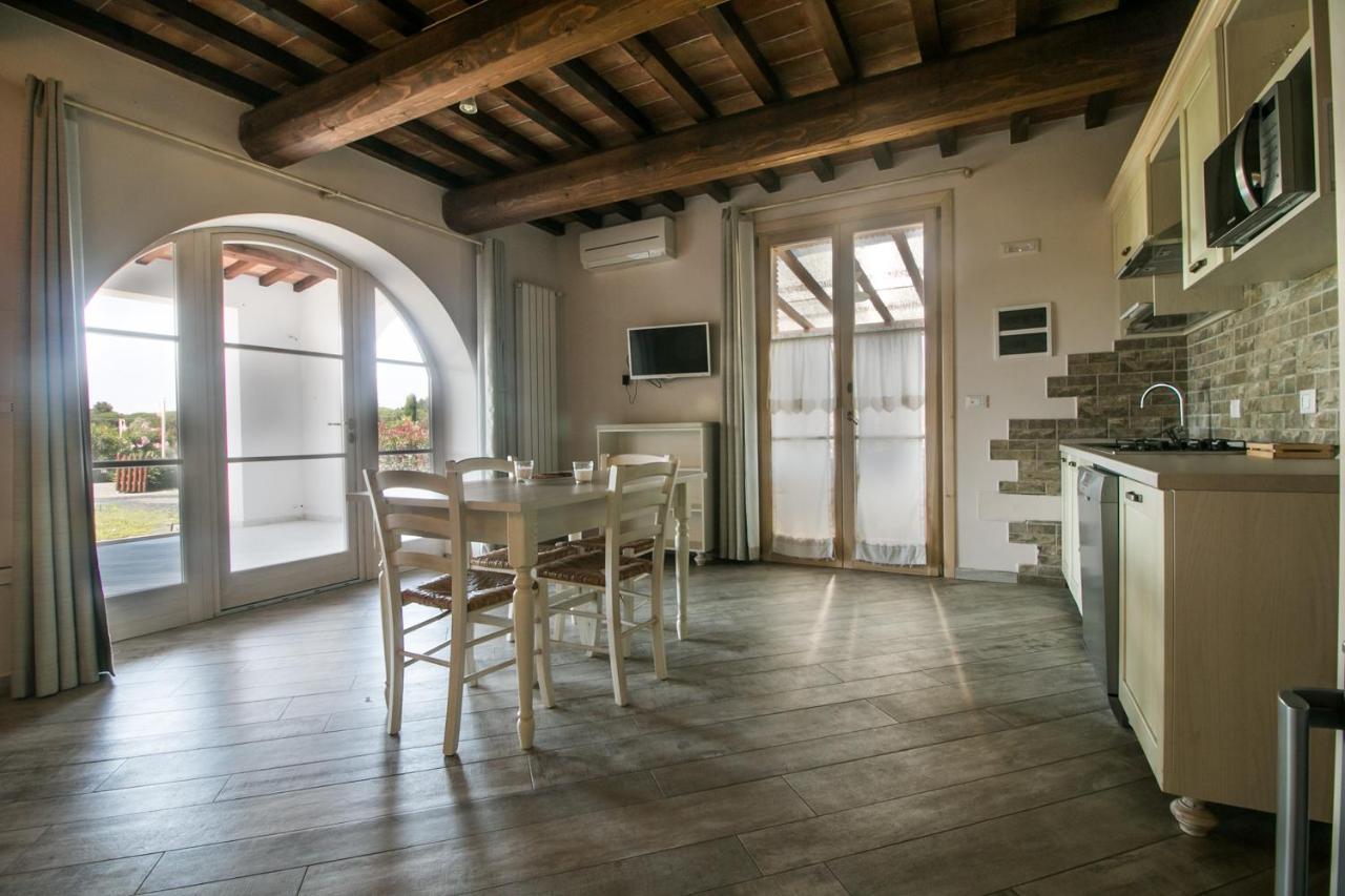 Aparthotel Fattoria Palazzeta - Pet & Family Friendly à Cecina  Extérieur photo