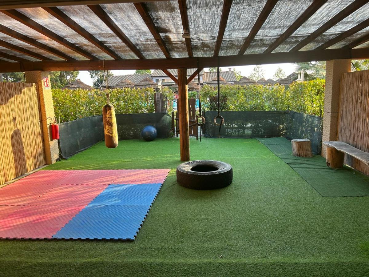 Aparthotel Fattoria Palazzeta - Pet & Family Friendly à Cecina  Extérieur photo