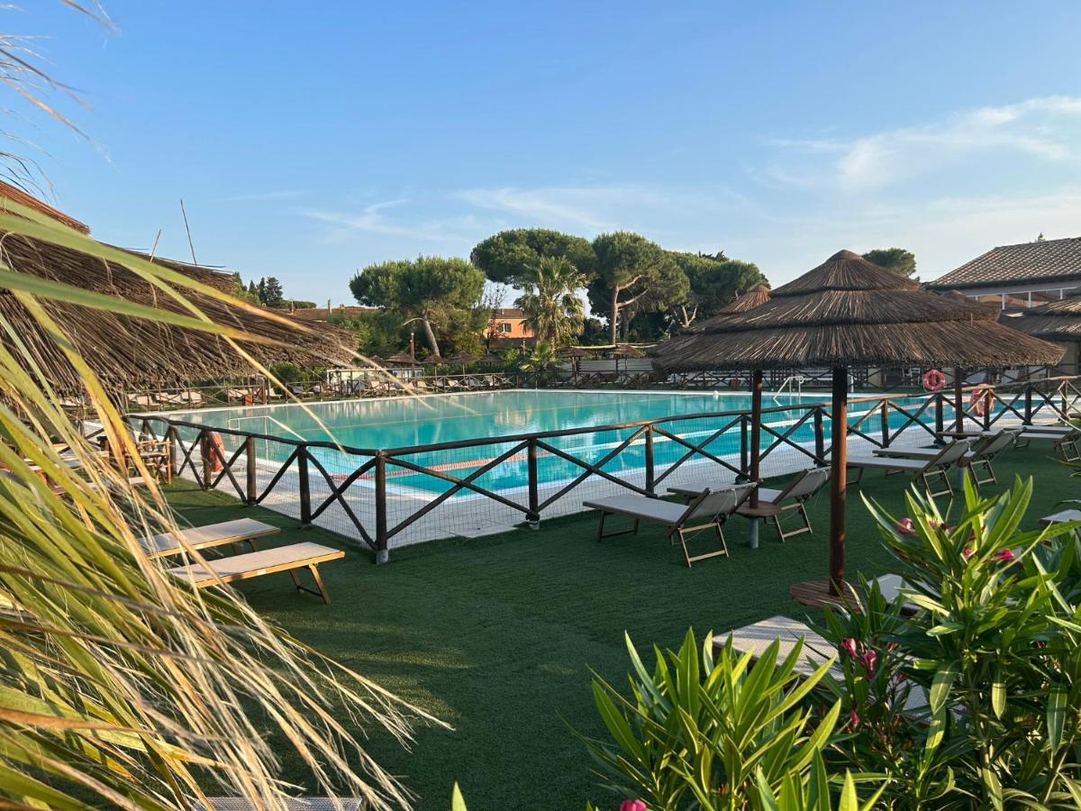 Aparthotel Fattoria Palazzeta - Pet & Family Friendly à Cecina  Extérieur photo